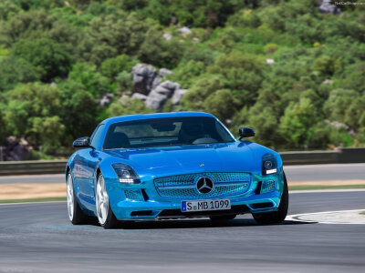 Mercedes-Benz (奔驰) SLS AMG Coupe Electric Drive