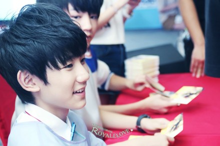 TFBOYS王源 140803粉丝答谢会 cr:源爱