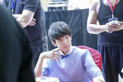 TFBOYS王源 140803粉丝答谢会 cr：湖南卫视新闻当事人