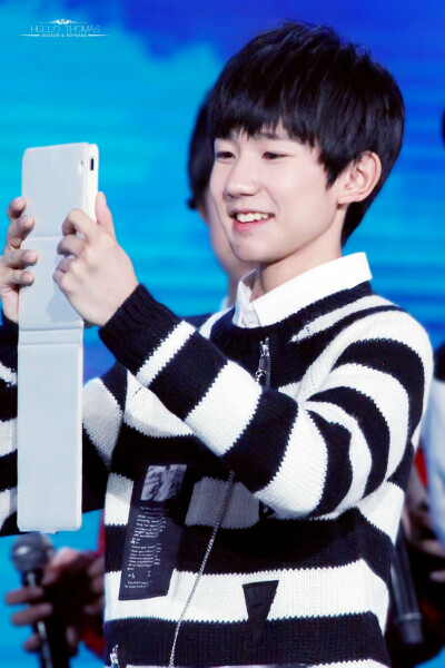 TFBOYS王源 141126梦想星搭档 cr:HelloThomas_JR双人站