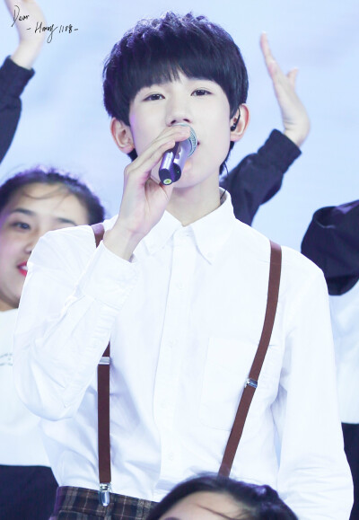 TFBOYS王源 150528央视六一晚会 cr:_Honey1108_