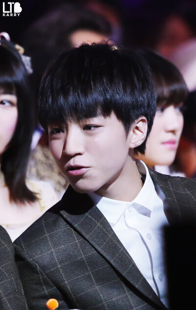 TFBOYS王俊凯 2015.04.13 第15届音乐风云榜年度盛典表演现场。