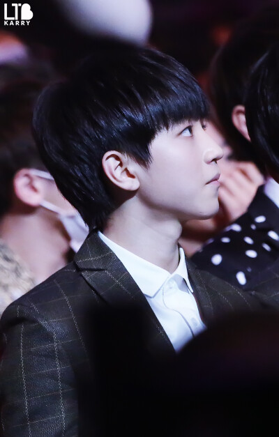 TFBOYS王俊凯 2015.04.13 第15届音乐风云榜年度盛典表演现场。