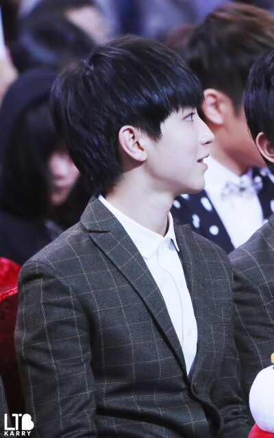 TFBOYS王俊凯 2015.04.13 第15届音乐风云榜年度盛典表演现场。