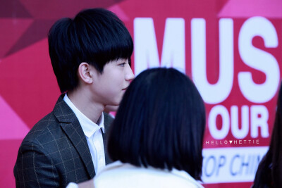 #王俊凯# #TFBOYS王俊凯# #TFBOYS# 150413音乐风云榜 cr：HelloHettie