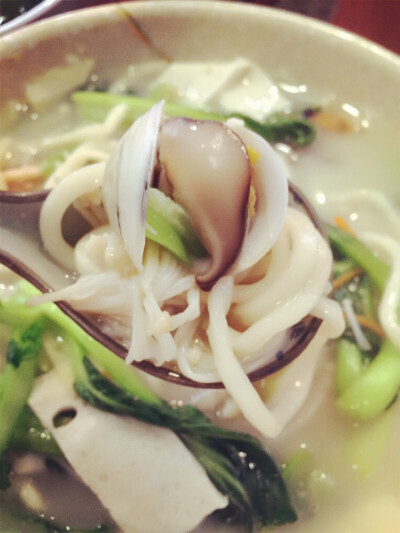 落胃海鲜面，家的味道