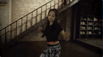 f（x）宋茜 Adidas Climachill系列广告动图来啦!!!!有木有被秒到!!!!!!#宋茜#