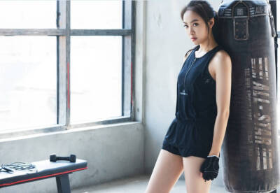 f（x）宋茜 Adidas Climachill系列广告动图来啦!!!!有木有被秒到!!!!!!#宋茜#