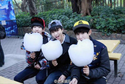 TFBOYS，三人同行