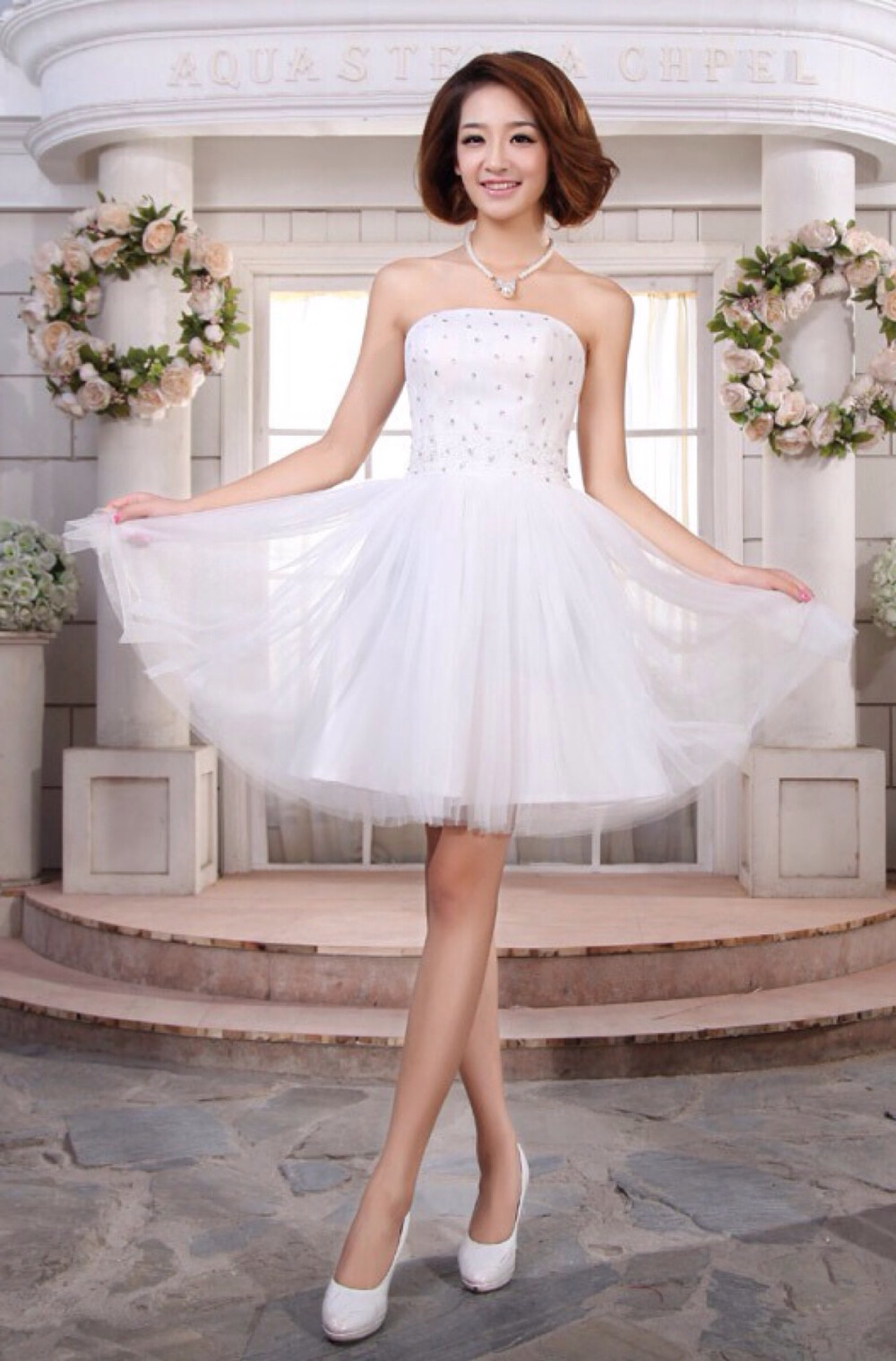 美美的伴娘服待你白纱曳地我必短裙相依我要做个美美伴娘