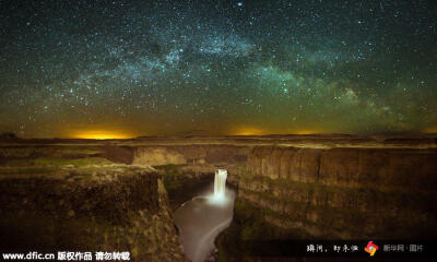 摄影师走遍美国寻找最美夜空 星光灿烂如梦如幻 5