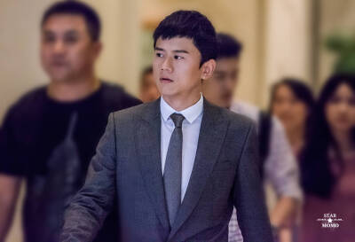 张杰《道士下山》发布会 cr:艾闪烁