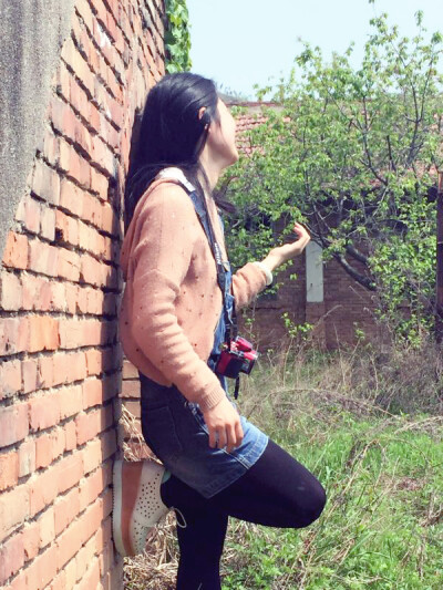 侧脸，你也可以看见笑容。