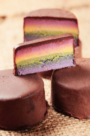 彩虹，七彩巧克力。