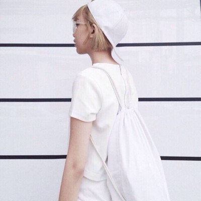 关注Xcrazybaby୧(๑•̀⌄•́๑)૭