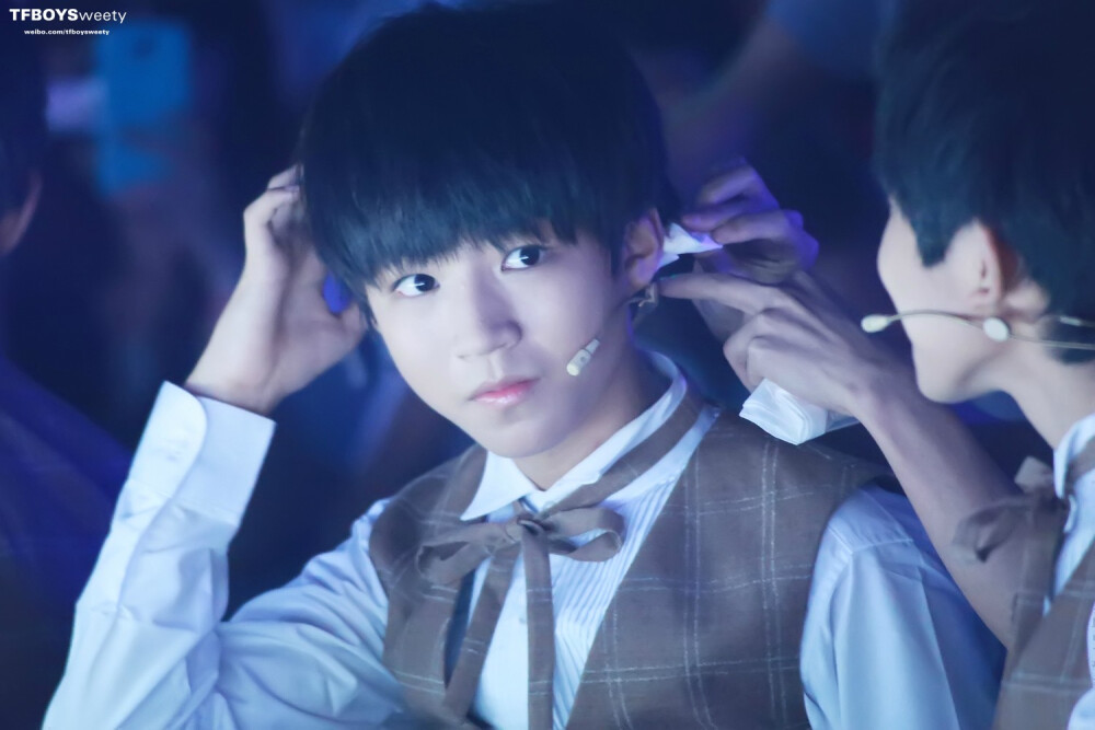 #王俊凯# #TFBOYS王俊凯# 140828年代秀 cr：TFBOYSweety太妃糖_甜心站