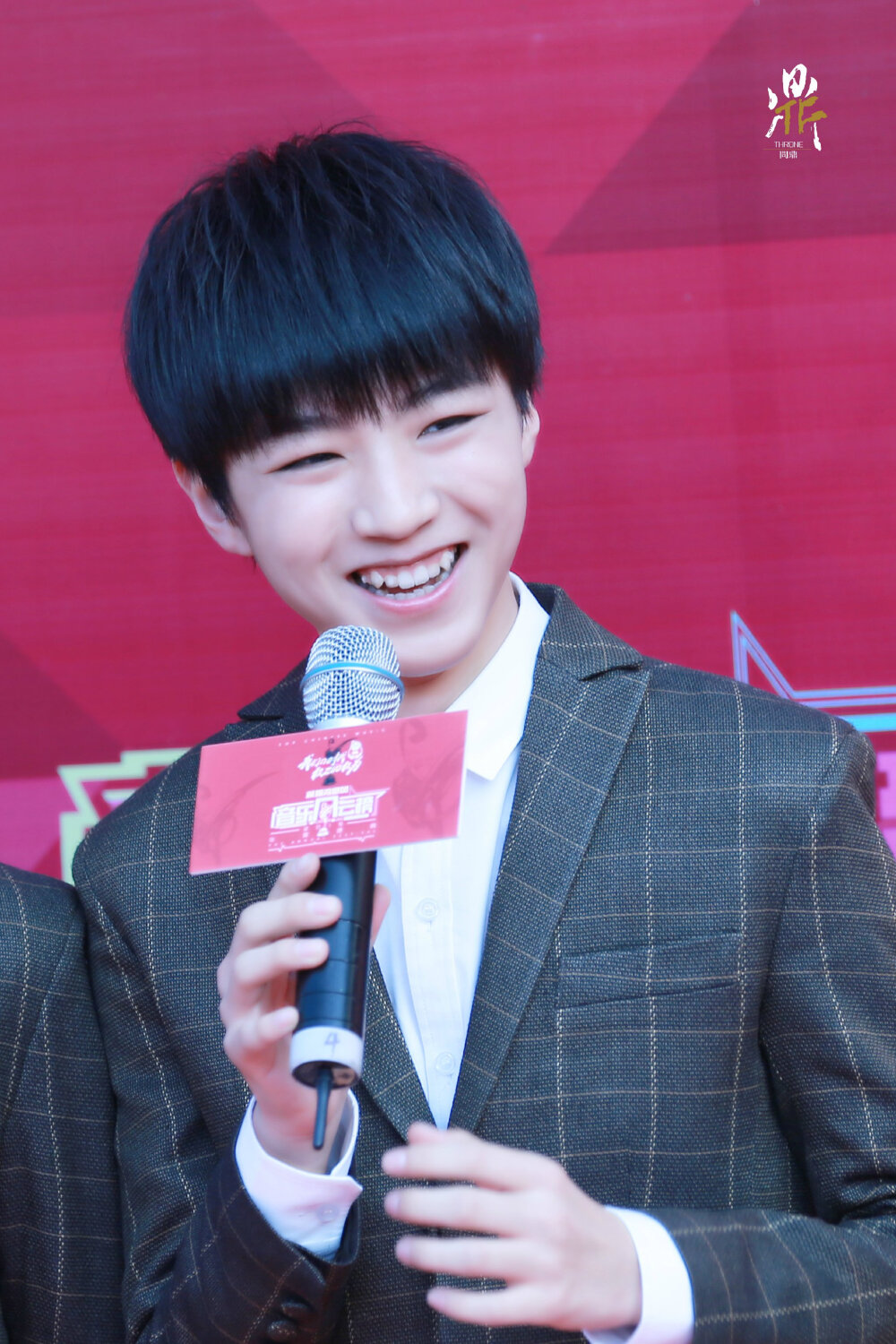 #王俊凯# #TFBOYS王俊凯# #TFBOYS# 150413音乐风云榜 cr:THRONE-问鼎