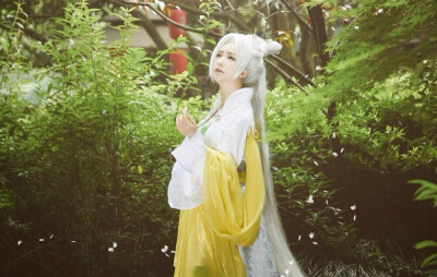 #幻城# 梨落：“王，我来接您回家……---梨落” CN：天水寻 人设：耀客传媒 服装：冰俏VIVICE 化妆：造型师雾小雪 假发造型 ：Steampunk深度中毒的卯仙 后勤&amp;amp;抠图：瓶子子子子子 后勤&amp;amp;…