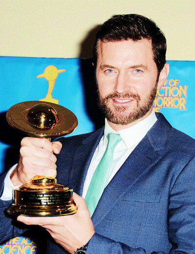 #Richard Armitage#荣获第41届土星奖电影最佳男配角！Saturn Award 'Best Supporting Actor' for 'The Battle of the Five Armies' your support made this happen