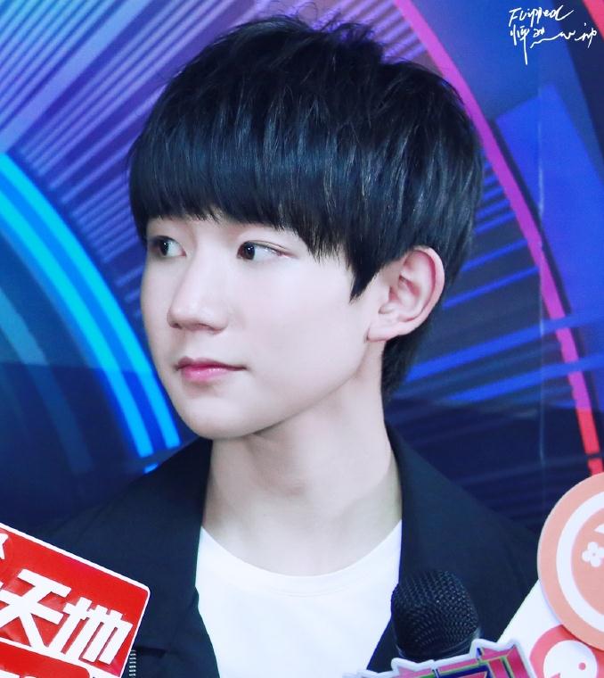 美颜 明星 王源 tfboys