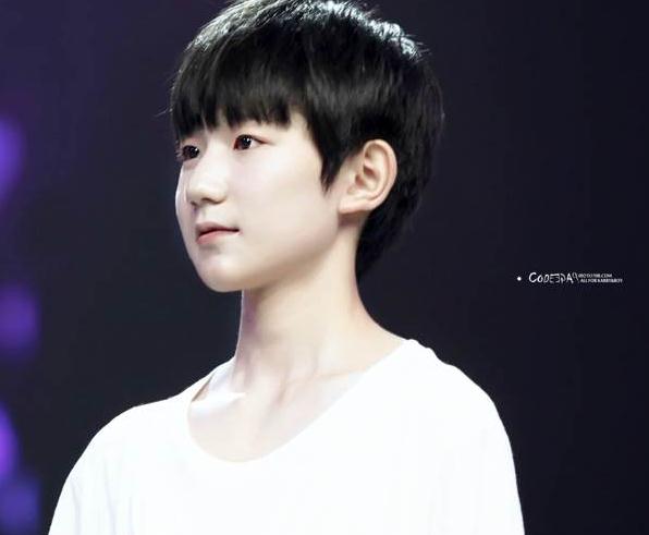 美颜 明星 王源 tfboys