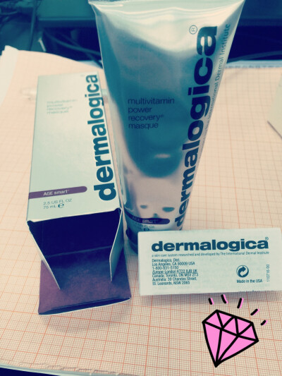 期待已久的面膜终于到手啦，dermalogica 强效多重维他命光采/多维面膜，去黄去暗啞真是棒到不行，赶紧回家试一试……