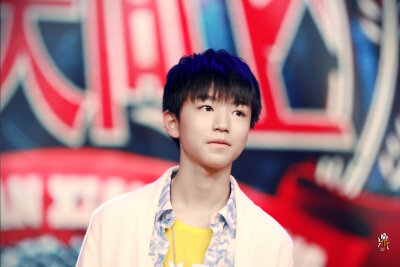 #王俊凯# #TFBOYS王俊凯# #TFBOYS# 141211天天向上 cr ：THRONE-问鼎