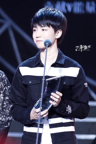 #王俊凯# #TFBOYS王俊凯# #TFBOYS# 150411音悦V榜 cr：Teen_Festival少年盛世