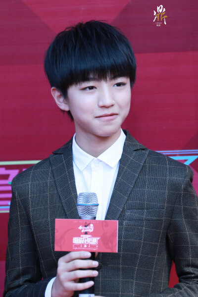 #王俊凯# #TFBOYS王俊凯# #TFBOYS# 150413音乐风云榜 cr：THRONE-问鼎