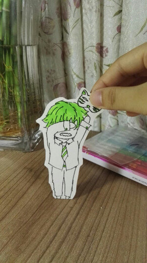 打破次元墙  伊东歌词太郎