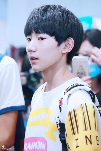 TFBOYS王源 150622北京赴南京 cr:_NectaRoy_