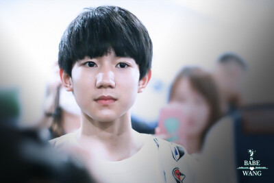 TFBOYS王源 150622北京赴南京 cr:2babeWang