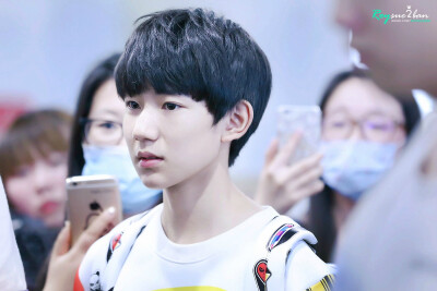 TFBOYS王源 150622北京赴南京 cr:源苏二班