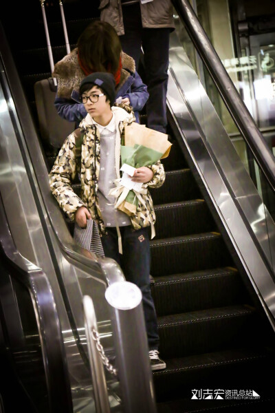 【2014-12-14】【首都机场】此去经年，良辰好景，大家很想你。 cr：刘志宏资讯总站 拍：小萱、然子 修：六娃、小伊、Karry