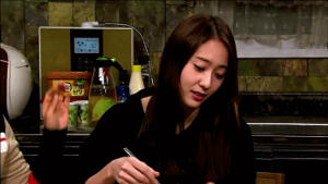 安氏兄妹＃郑秀晶＃李钟硕＃Krystal‘损’哥哥融入环境好～