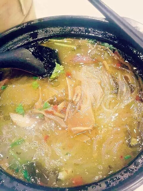 好丑。。酸辣鸭血粉丝