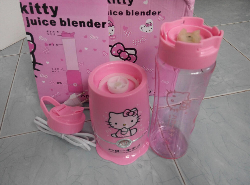 榨汁机 Hello Kitty 凯蒂猫 相关周边 动漫 家居 女装 饰品 搭配 美食 美甲 壁纸 玩偶 挂件