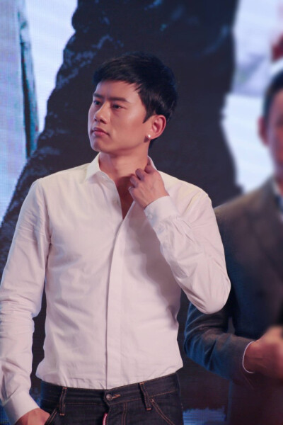 张杰《道士下山》首映cr:Rita-夭夭