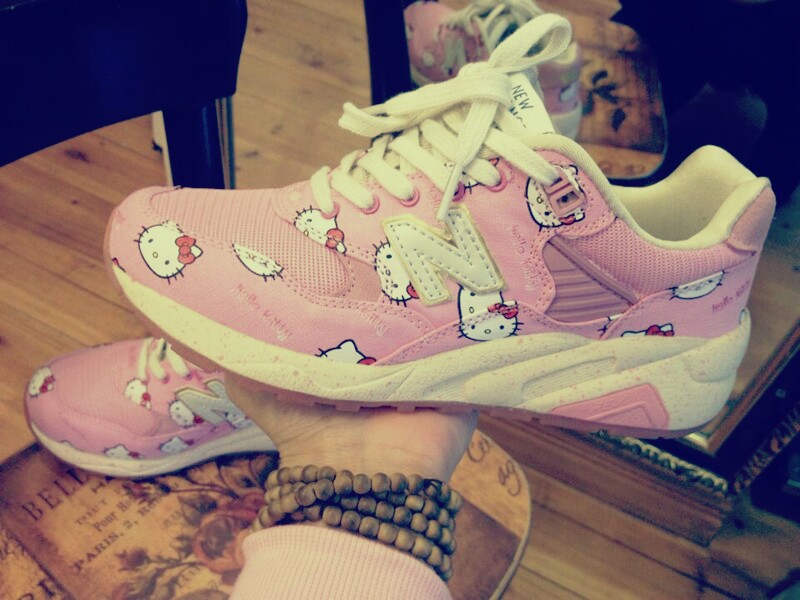 NewBalance HelloKitty574款，身为HK死忠必须入手