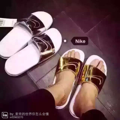 【品牌】.NIKE BENASSI SOLARSOFT SLIDE LIQUIDMETAL 土豪金银拖鞋 ....范范黑人情侣同款 情比金坚 36-44 编号230280170