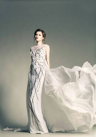 Jean Louis Sabaji’s incredible artistic dresses