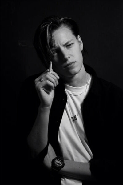 瑞典女模Erika Linder 神似莱昂纳多