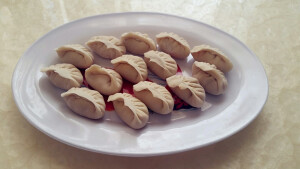 自己动手包饺子