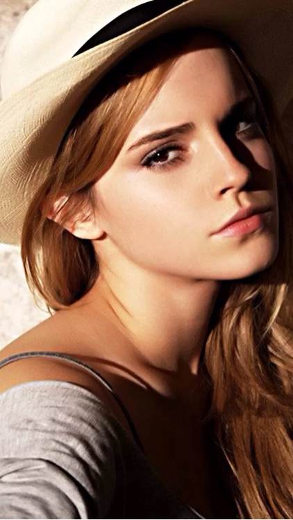 艾玛·沃特森(emma watson),1990年4月15日出生于法国巴黎,英国女演员