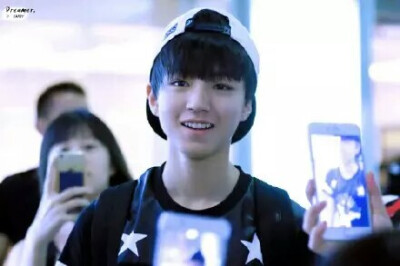 #TFBOYS##王俊凯#星星那么多却独独只爱这一颗⭐