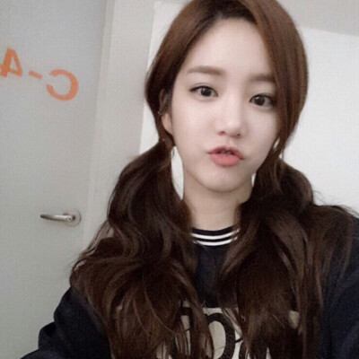 李宥菲