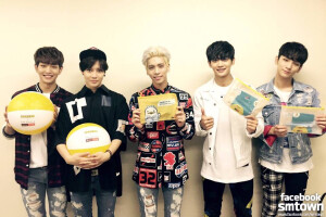 150705 SHINee Facebook 更新2P