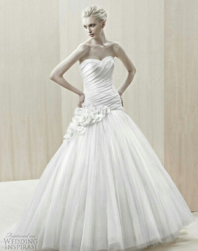 经典回顾： Enzoani Wedding Dresses 2012 Bridal Collection