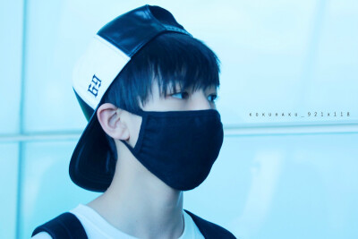 #王俊凯# #TFBOYS王俊凯# #TFBOYS# 150618重庆至北京 cr：kokuhaku_921x118