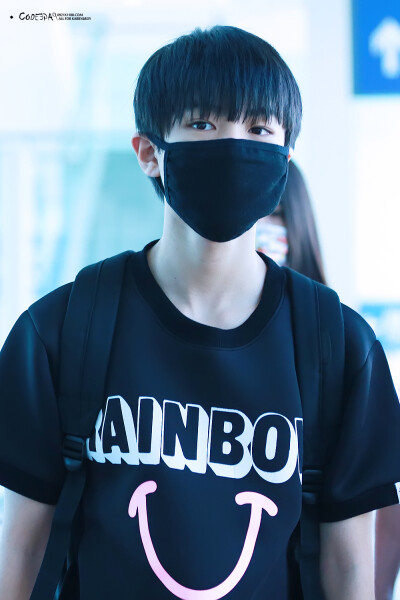 #王俊凯# #TFBOYS王俊凯# #TFBOYS# 150702 重庆至北京 cr：CODEPAGE_92118